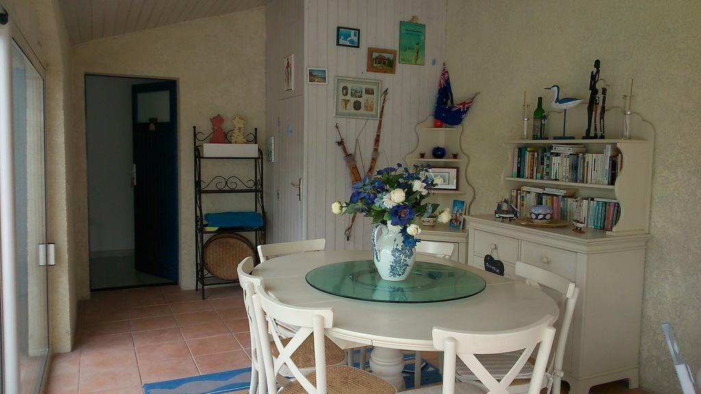 Chambre D'Hotes Armoise Lagord Szoba fotó