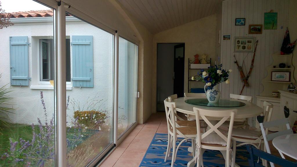 Chambre D'Hotes Armoise Lagord Szoba fotó